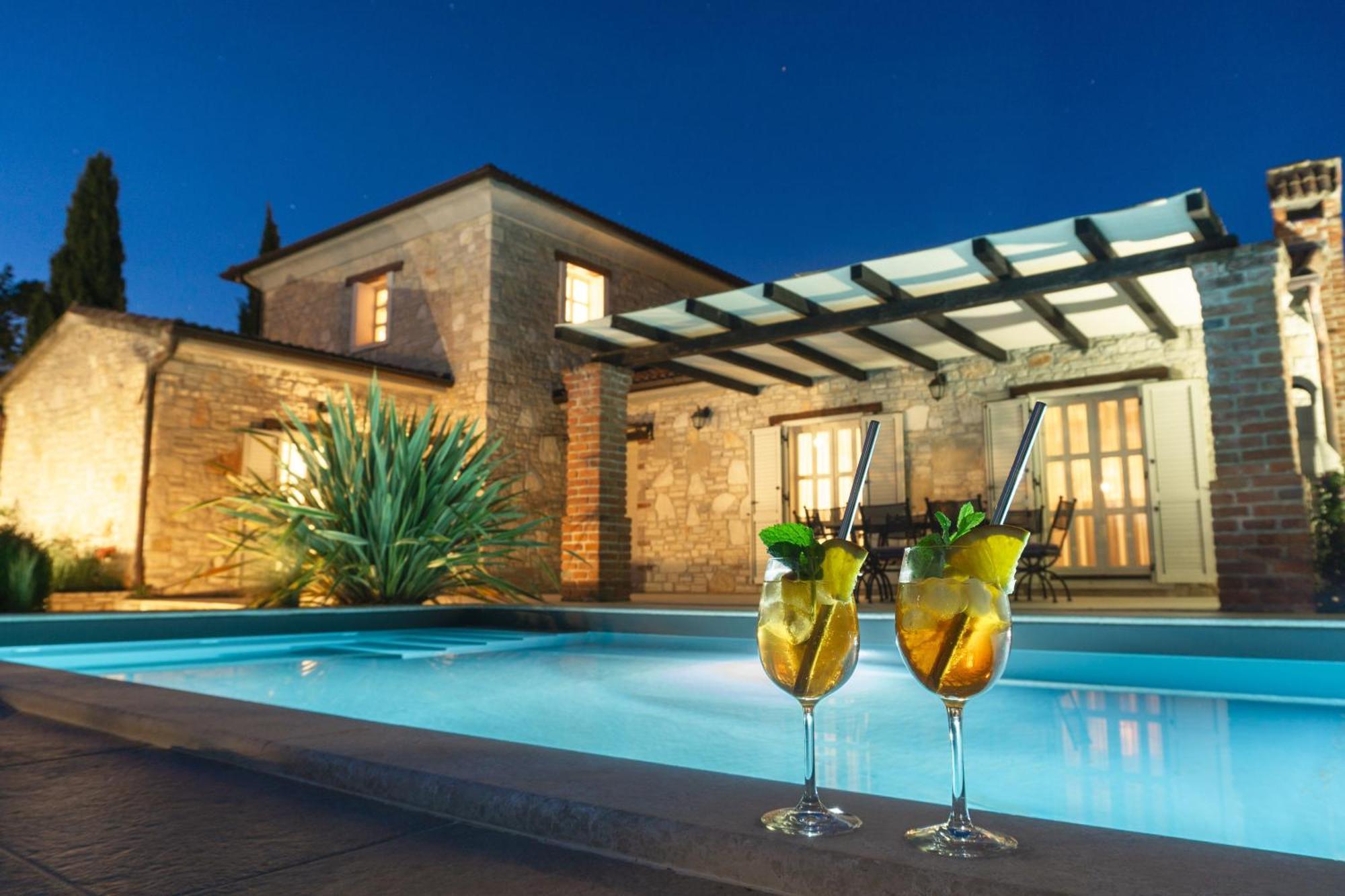 Villa Melissa - Istrisches Steinhaus Mit Pool In Guter Lage Sveti Lovreč Pazenatički Exteriér fotografie