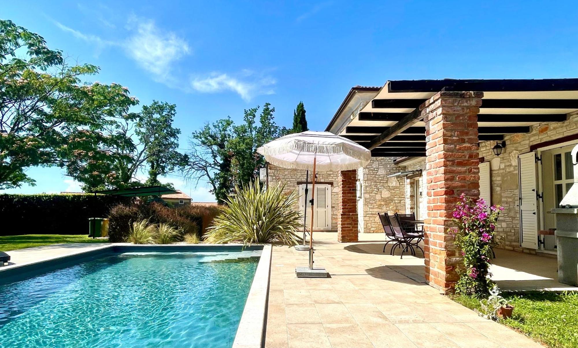 Villa Melissa - Istrisches Steinhaus Mit Pool In Guter Lage Sveti Lovreč Pazenatički Exteriér fotografie